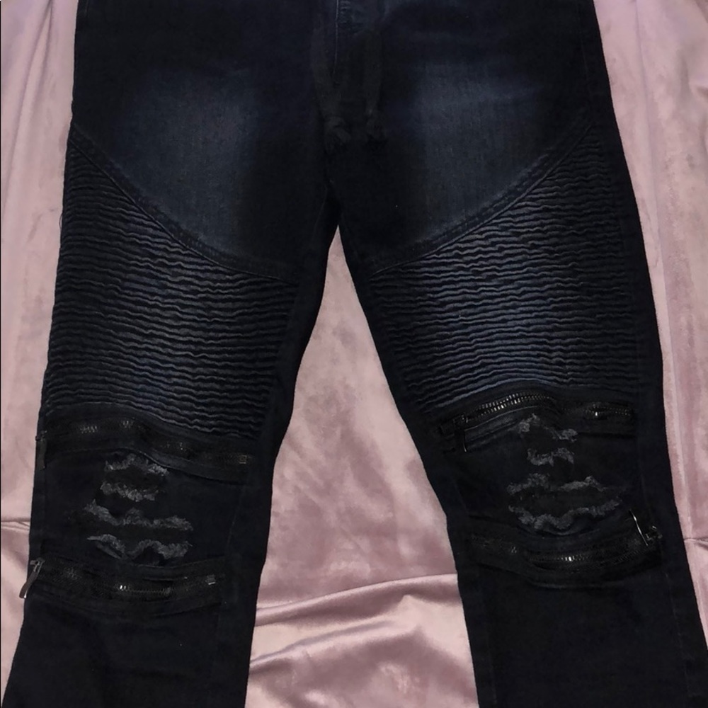 Black Ripped/Zip Jean - Picture 2 of 5
